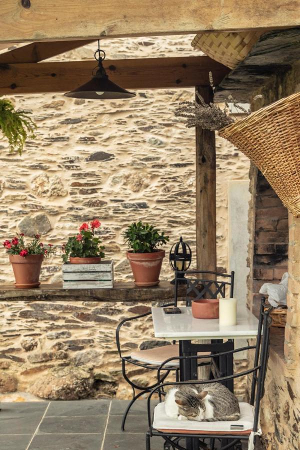 Lugar Del Rio Pensionat Couzadoiro Exteriör bild