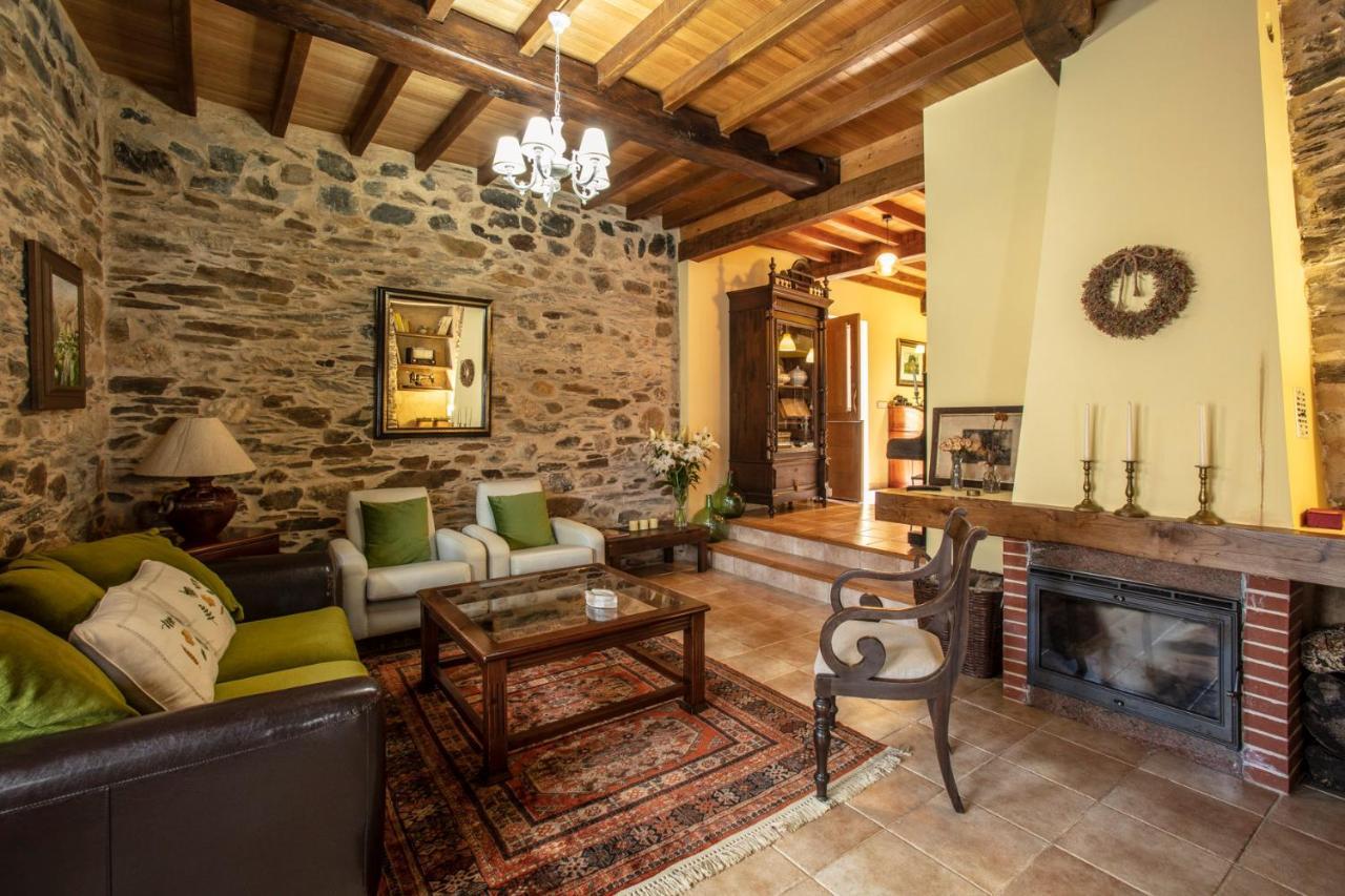 Lugar Del Rio Pensionat Couzadoiro Exteriör bild